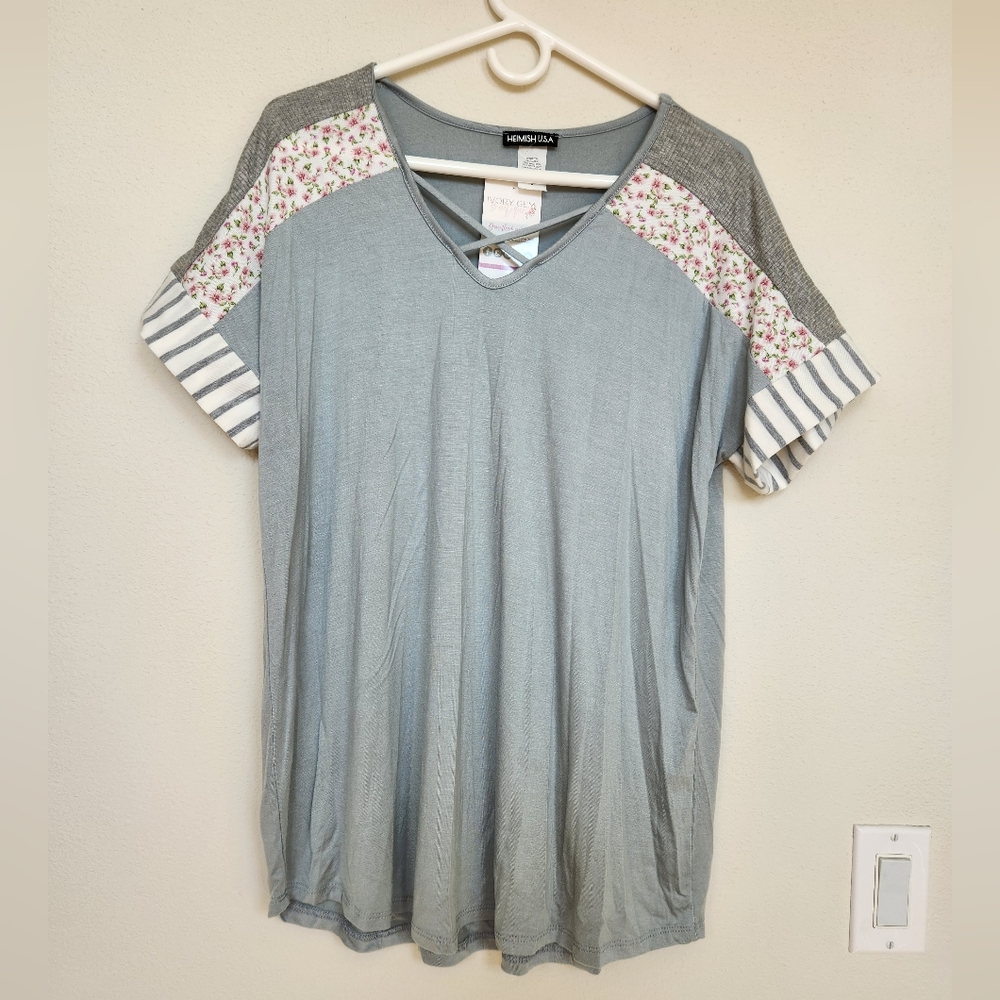 Medium Gray T shirt with flower/striped sleeves. From Ivory Gem boutique